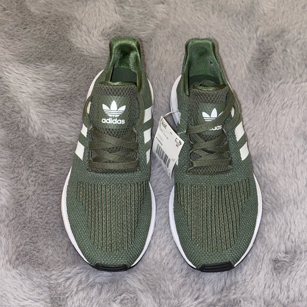 NEW WITH TAGS adidas swift run shoes